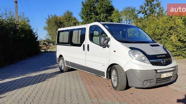 Белый Опель Виваро, объемом двигателя 2 л и пробегом 315 тыс. км за 8999 $, фото 22 на Automoto.ua