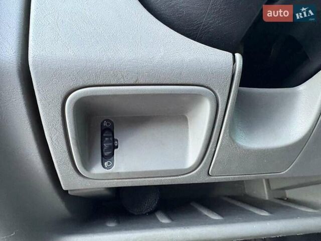 Белый Опель Виваро, объемом двигателя 2 л и пробегом 365 тыс. км за 11190 $, фото 19 на Automoto.ua