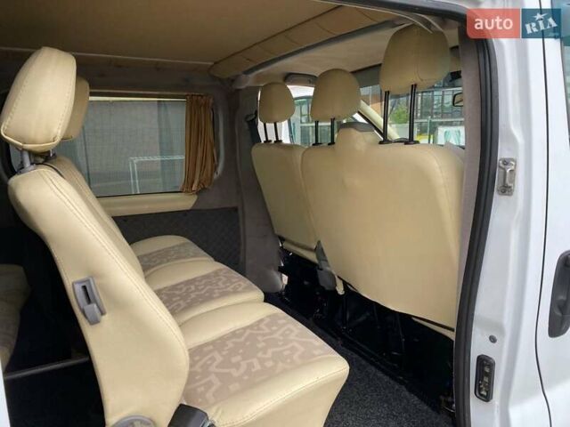 Белый Опель Виваро, объемом двигателя 2 л и пробегом 338 тыс. км за 9550 $, фото 27 на Automoto.ua