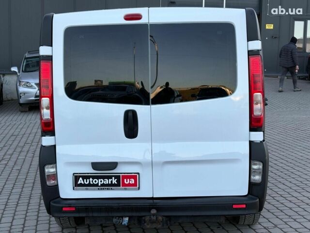 Белый Опель Виваро, объемом двигателя 2 л и пробегом 365 тыс. км за 11190 $, фото 7 на Automoto.ua
