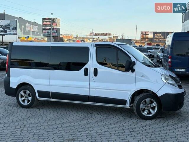 Белый Опель Виваро, объемом двигателя 2 л и пробегом 365 тыс. км за 11190 $, фото 4 на Automoto.ua