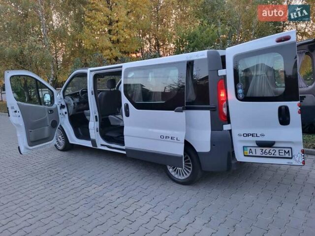 Белый Опель Виваро, объемом двигателя 2 л и пробегом 315 тыс. км за 11600 $, фото 65 на Automoto.ua