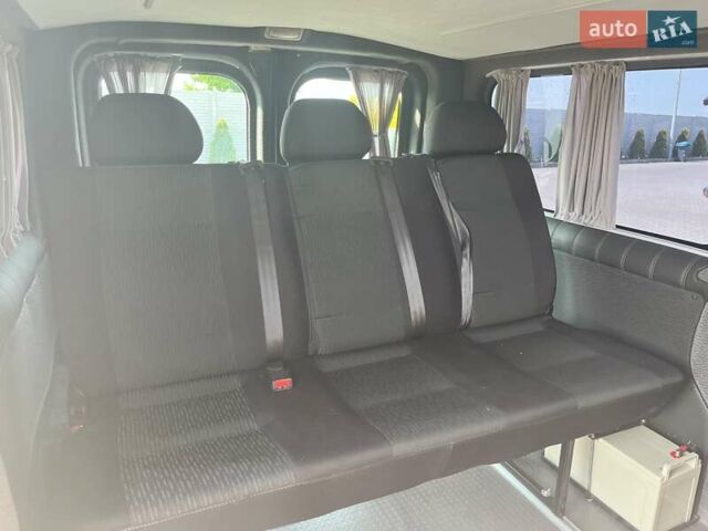 Белый Опель Виваро, объемом двигателя 2 л и пробегом 338 тыс. км за 11500 $, фото 3 на Automoto.ua