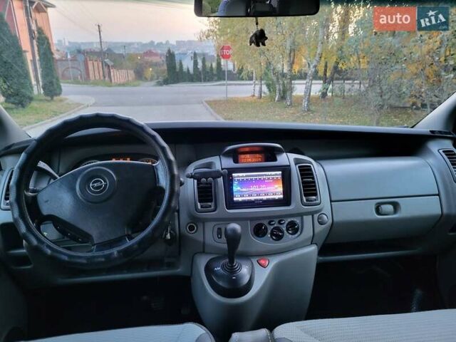 Белый Опель Виваро, объемом двигателя 2 л и пробегом 315 тыс. км за 11600 $, фото 137 на Automoto.ua