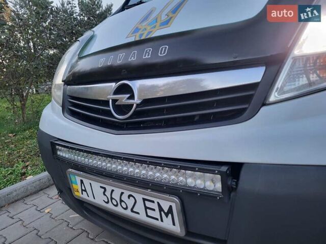 Белый Опель Виваро, объемом двигателя 2 л и пробегом 315 тыс. км за 11600 $, фото 60 на Automoto.ua