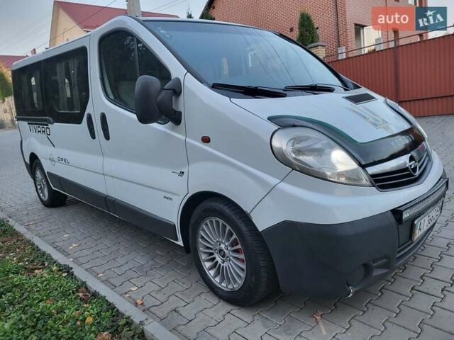 Белый Опель Виваро, объемом двигателя 2 л и пробегом 315 тыс. км за 11600 $, фото 17 на Automoto.ua