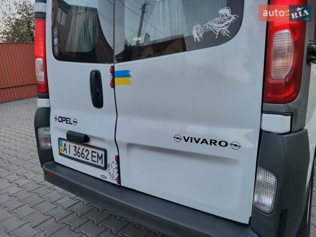 Белый Опель Виваро, объемом двигателя 2 л и пробегом 315 тыс. км за 11600 $, фото 31 на Automoto.ua