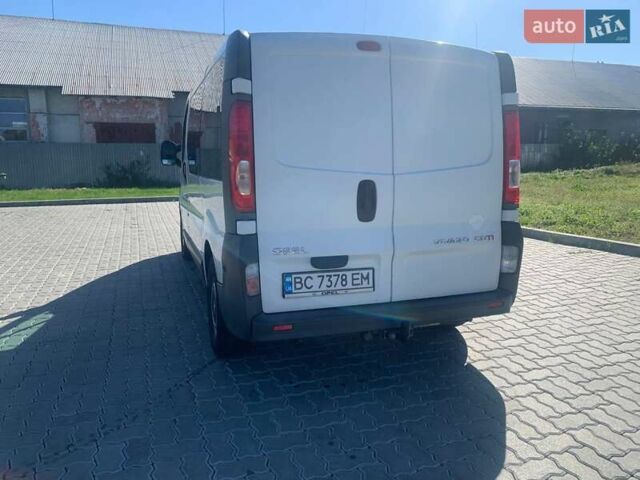 Білий Опель Віваро, об'ємом двигуна 2 л та пробігом 280 тис. км за 10950 $, фото 4 на Automoto.ua