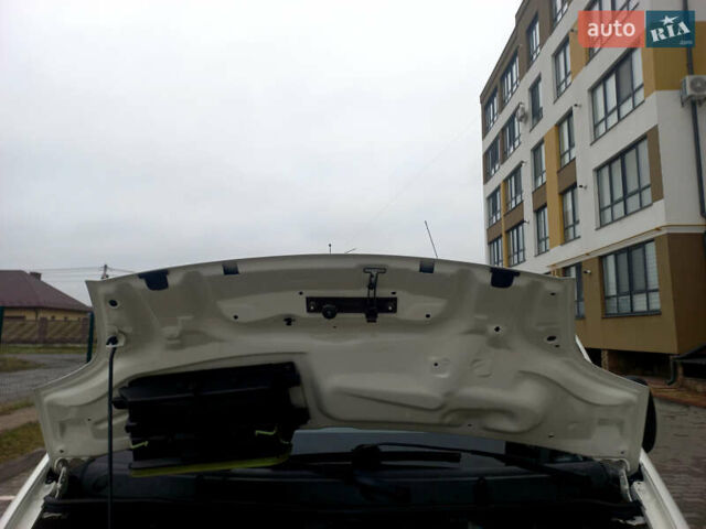 Белый Опель Виваро, объемом двигателя 2 л и пробегом 198 тыс. км за 12500 $, фото 47 на Automoto.ua