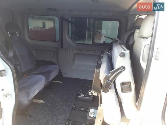 Білий Опель Віваро, об'ємом двигуна 2 л та пробігом 280 тис. км за 11200 $, фото 10 на Automoto.ua