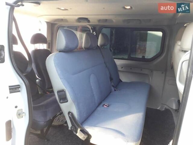 Білий Опель Віваро, об'ємом двигуна 2 л та пробігом 280 тис. км за 10950 $, фото 14 на Automoto.ua