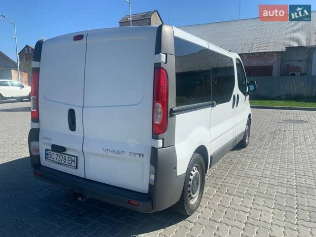 Білий Опель Віваро, об'ємом двигуна 2 л та пробігом 280 тис. км за 10950 $, фото 5 на Automoto.ua