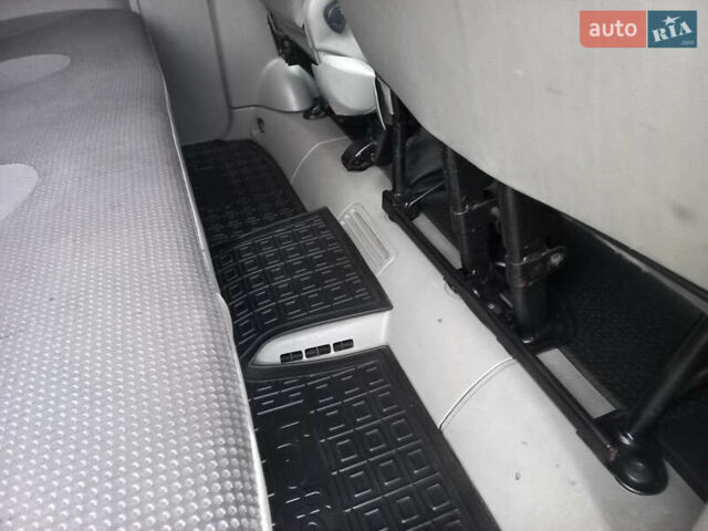 Белый Опель Виваро, объемом двигателя 2 л и пробегом 198 тыс. км за 12500 $, фото 39 на Automoto.ua