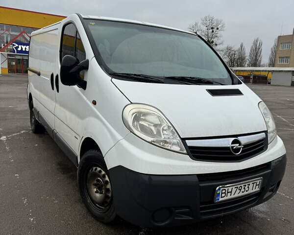 Белый Опель Виваро, объемом двигателя 2 л и пробегом 309 тыс. км за 7600 $, фото 8 на Automoto.ua