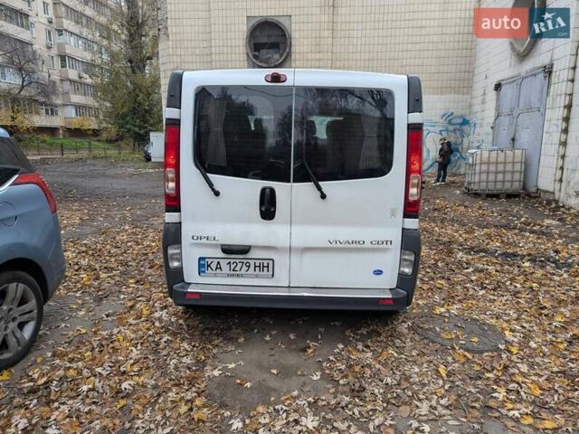 Белый Опель Виваро, объемом двигателя 2 л и пробегом 470 тыс. км за 11200 $, фото 13 на Automoto.ua