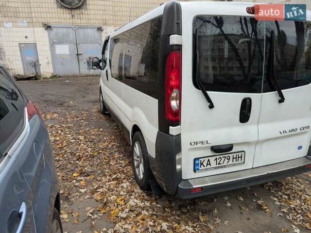 Белый Опель Виваро, объемом двигателя 2 л и пробегом 470 тыс. км за 11200 $, фото 11 на Automoto.ua