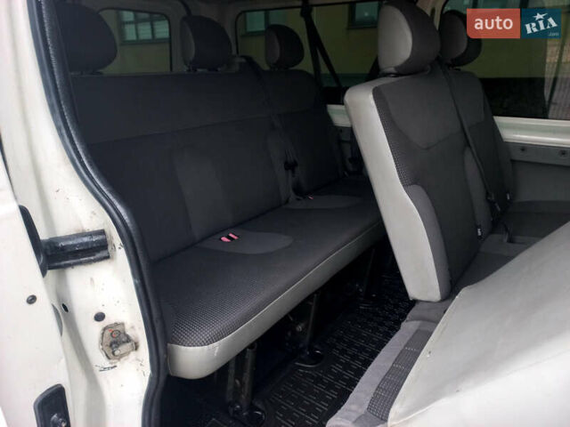 Белый Опель Виваро, объемом двигателя 2 л и пробегом 198 тыс. км за 12500 $, фото 42 на Automoto.ua