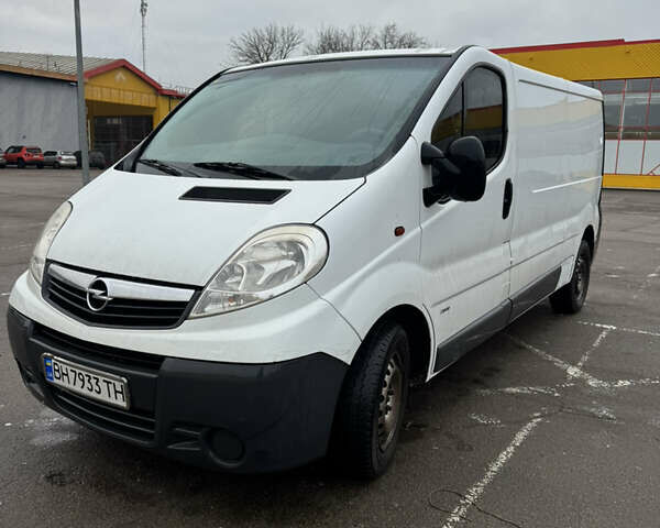 Белый Опель Виваро, объемом двигателя 2 л и пробегом 309 тыс. км за 7600 $, фото 9 на Automoto.ua