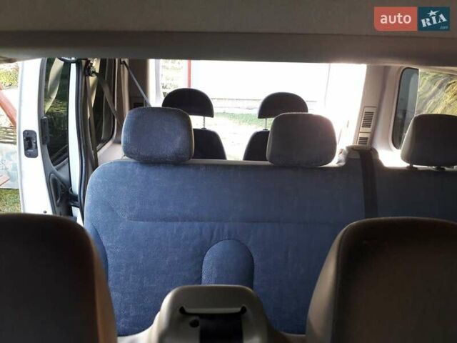 Білий Опель Віваро, об'ємом двигуна 2 л та пробігом 280 тис. км за 11200 $, фото 8 на Automoto.ua