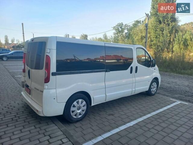 Білий Опель Віваро, об'ємом двигуна 2 л та пробігом 197 тис. км за 13700 $, фото 9 на Automoto.ua