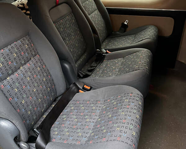 Білий Опель Віваро, об'ємом двигуна 2.46 л та пробігом 583 тис. км за 12999 $, фото 19 на Automoto.ua