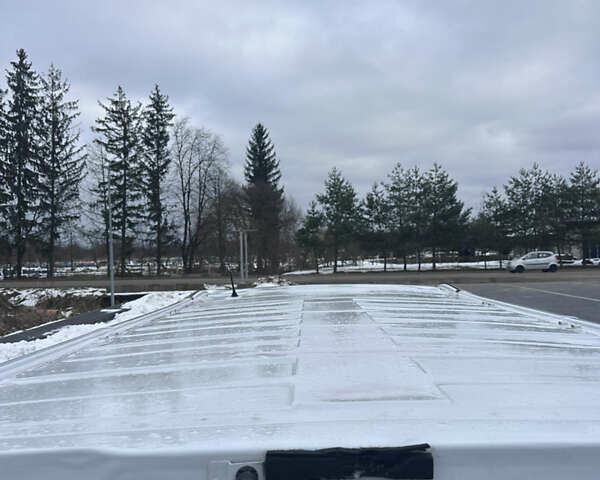 Белый Опель Виваро, объемом двигателя 2 л и пробегом 283 тыс. км за 9999 $, фото 13 на Automoto.ua