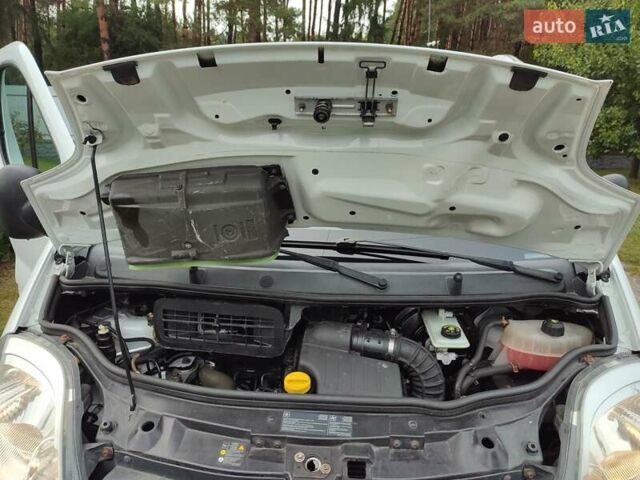 Білий Опель Віваро, об'ємом двигуна 2.5 л та пробігом 197 тис. км за 14600 $, фото 20 на Automoto.ua