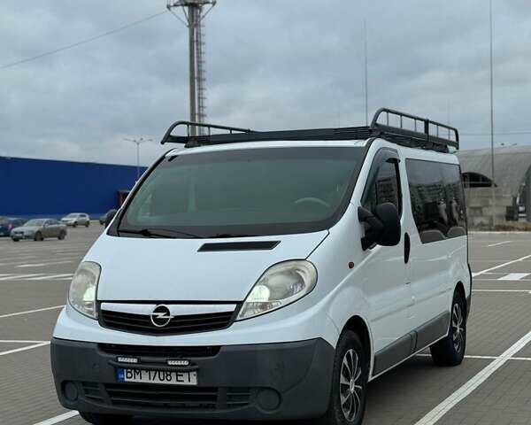 Білий Опель Віваро, об'ємом двигуна 2 л та пробігом 320 тис. км за 10200 $, фото 2 на Automoto.ua