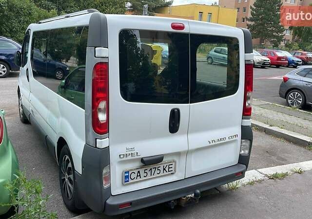 Білий Опель Віваро, об'ємом двигуна 2 л та пробігом 398 тис. км за 10500 $, фото 2 на Automoto.ua