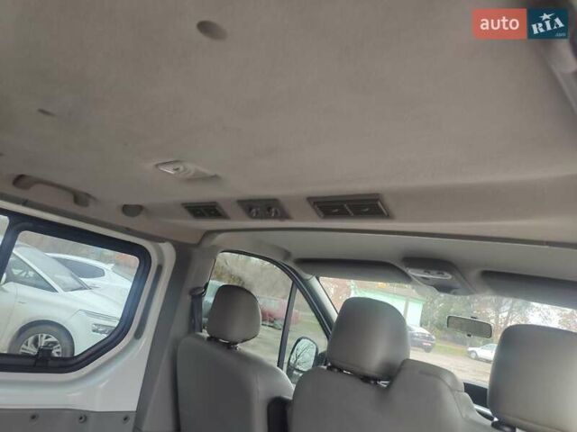 Білий Опель Віваро, об'ємом двигуна 2.5 л та пробігом 197 тис. км за 14600 $, фото 14 на Automoto.ua