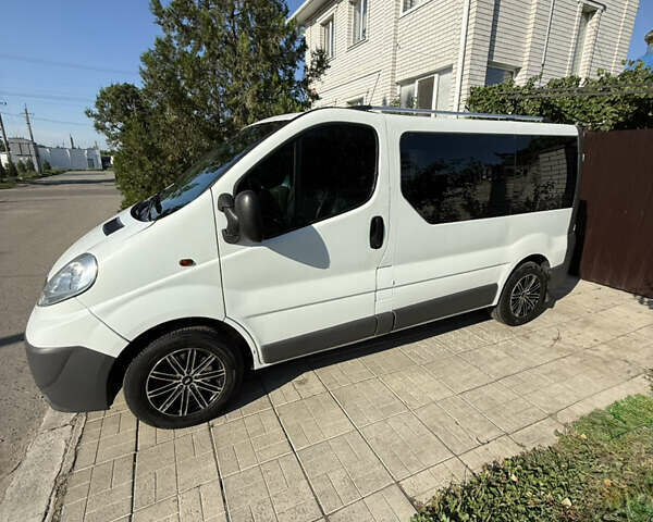 Белый Опель Виваро, объемом двигателя 2 л и пробегом 190 тыс. км за 10800 $, фото 40 на Automoto.ua