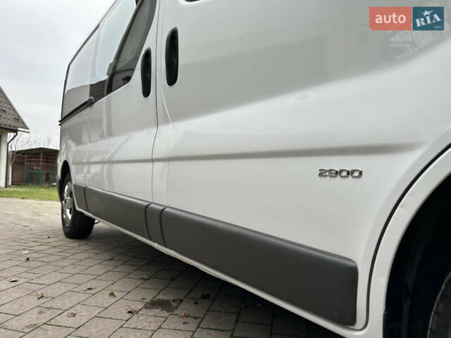 Белый Опель Виваро, объемом двигателя 2 л и пробегом 284 тыс. км за 13500 $, фото 47 на Automoto.ua