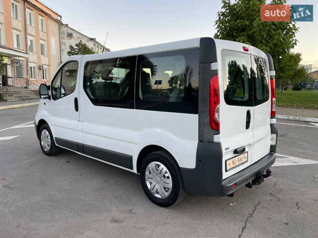 Белый Опель Виваро, объемом двигателя 2 л и пробегом 202 тыс. км за 12300 $, фото 15 на Automoto.ua