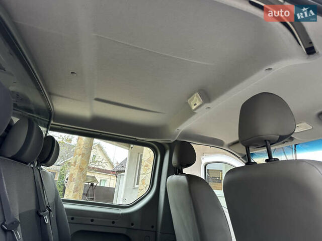 Белый Опель Виваро, объемом двигателя 2 л и пробегом 284 тыс. км за 13500 $, фото 77 на Automoto.ua