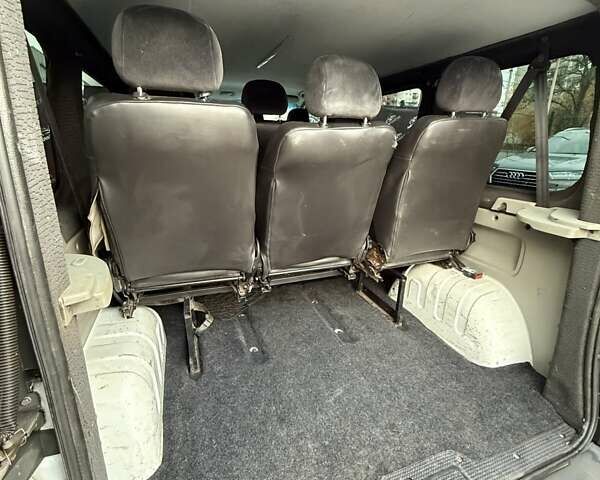 Білий Опель Віваро, об'ємом двигуна 2 л та пробігом 294 тис. км за 10500 $, фото 10 на Automoto.ua