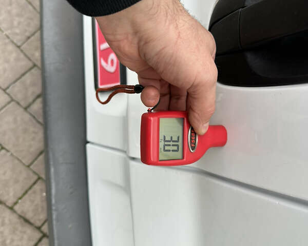 Белый Опель Виваро, объемом двигателя 2 л и пробегом 284 тыс. км за 13500 $, фото 28 на Automoto.ua