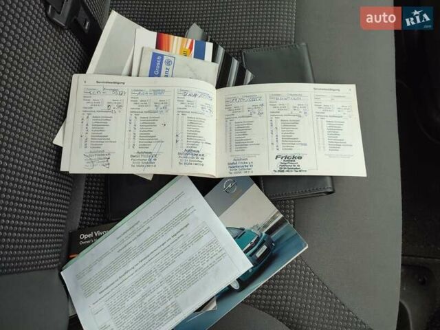 Білий Опель Віваро, об'ємом двигуна 2.5 л та пробігом 194 тис. км за 14600 $, фото 19 на Automoto.ua