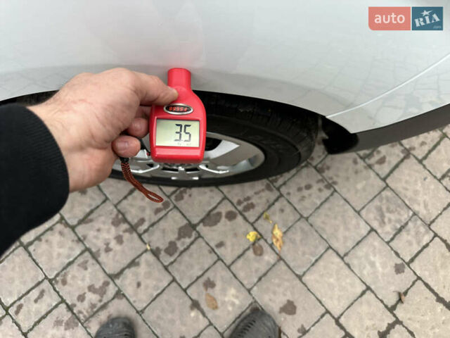 Белый Опель Виваро, объемом двигателя 2 л и пробегом 284 тыс. км за 13500 $, фото 39 на Automoto.ua