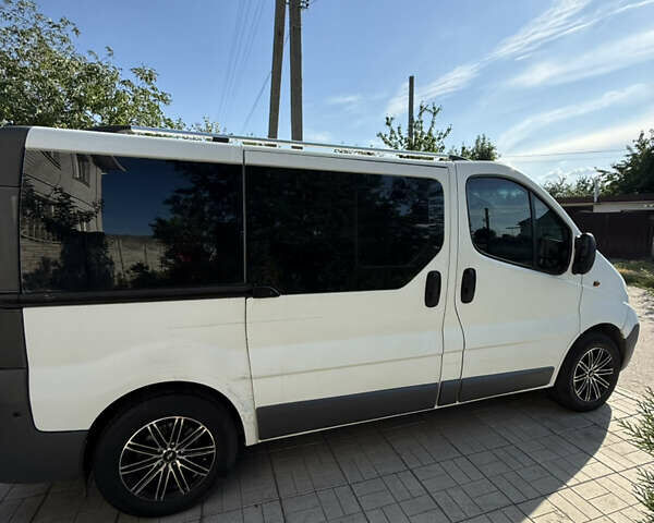 Белый Опель Виваро, объемом двигателя 2 л и пробегом 190 тыс. км за 10800 $, фото 38 на Automoto.ua