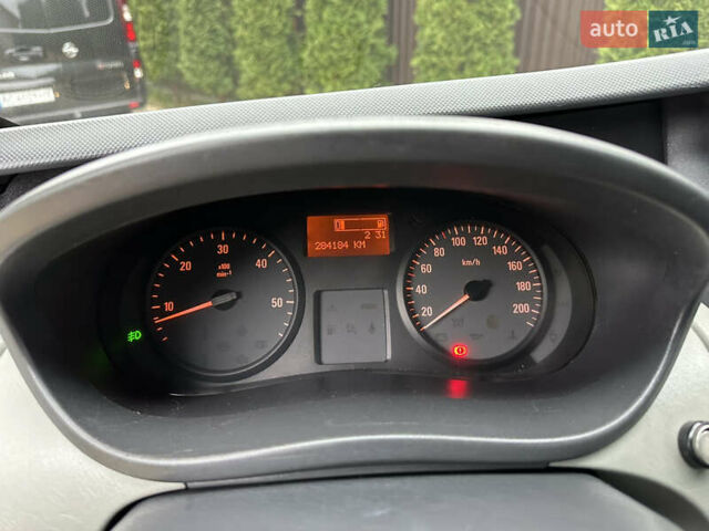 Белый Опель Виваро, объемом двигателя 2 л и пробегом 284 тыс. км за 13500 $, фото 58 на Automoto.ua