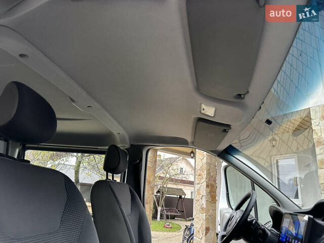 Белый Опель Виваро, объемом двигателя 2 л и пробегом 284 тыс. км за 13500 $, фото 73 на Automoto.ua