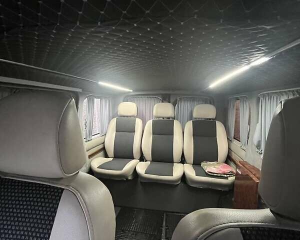 Білий Опель Віваро, об'ємом двигуна 2 л та пробігом 240 тис. км за 11500 $, фото 4 на Automoto.ua