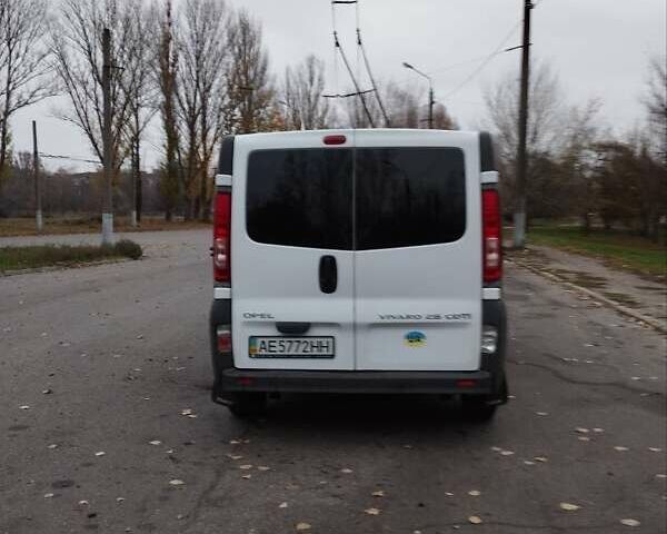 Білий Опель Віваро, об'ємом двигуна 2.5 л та пробігом 355 тис. км за 12000 $, фото 6 на Automoto.ua
