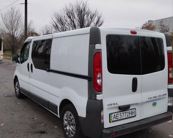 Білий Опель Віваро, об'ємом двигуна 2.5 л та пробігом 355 тис. км за 12000 $, фото 7 на Automoto.ua
