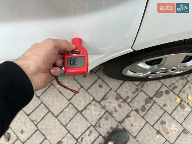 Белый Опель Виваро, объемом двигателя 2 л и пробегом 284 тыс. км за 13500 $, фото 38 на Automoto.ua