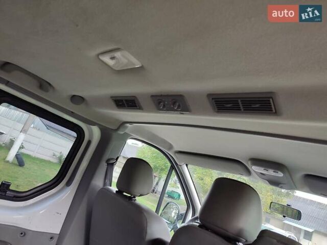 Білий Опель Віваро, об'ємом двигуна 2.5 л та пробігом 194 тис. км за 14600 $, фото 22 на Automoto.ua
