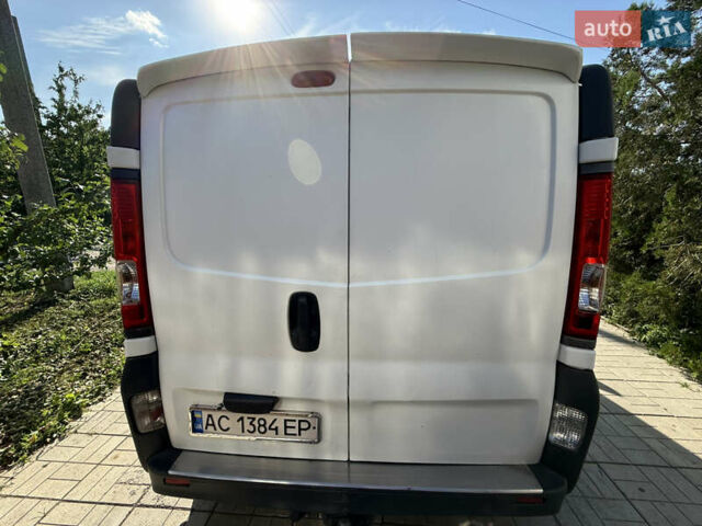 Белый Опель Виваро, объемом двигателя 2 л и пробегом 190 тыс. км за 10800 $, фото 31 на Automoto.ua