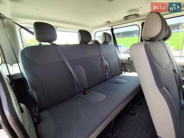 Белый Опель Виваро, объемом двигателя 2 л и пробегом 228 тыс. км за 14500 $, фото 16 на Automoto.ua