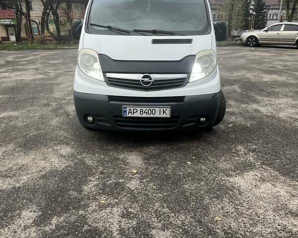 Білий Опель Віваро, об'ємом двигуна 2 л та пробігом 240 тис. км за 11500 $, фото 3 на Automoto.ua