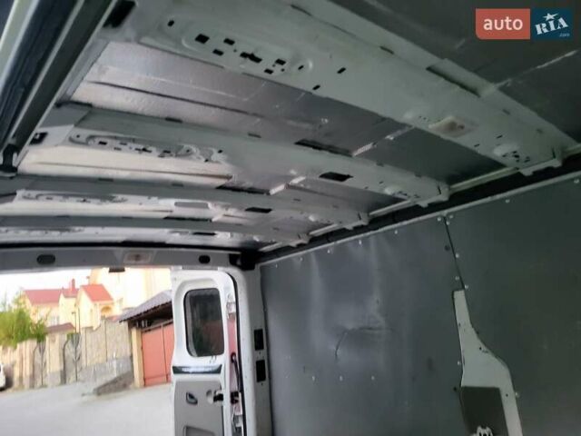 Білий Опель Віваро, об'ємом двигуна 2 л та пробігом 242 тис. км за 9888 $, фото 87 на Automoto.ua